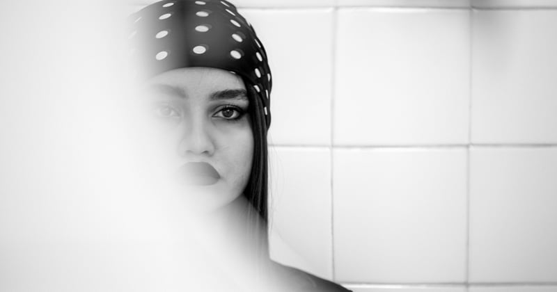 Vers noirs toilettes : pourquoi et comment s'en débarrasser