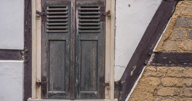Encadrement en rénovation : habiller l'existant sans tout casser