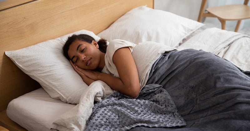 Couette pour lit 140 : comment choisir la bonne taille et épaisseur